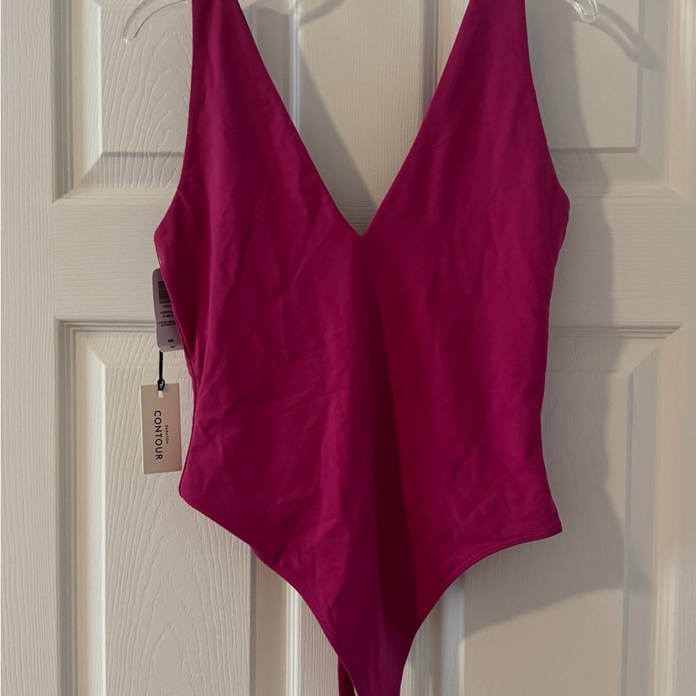 Aritzia Contour V Neck Bodysuit - Picture 1 of 3